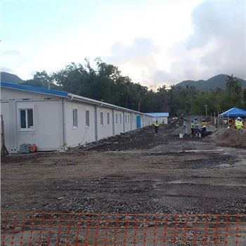 Лека къща с плосък контейнер